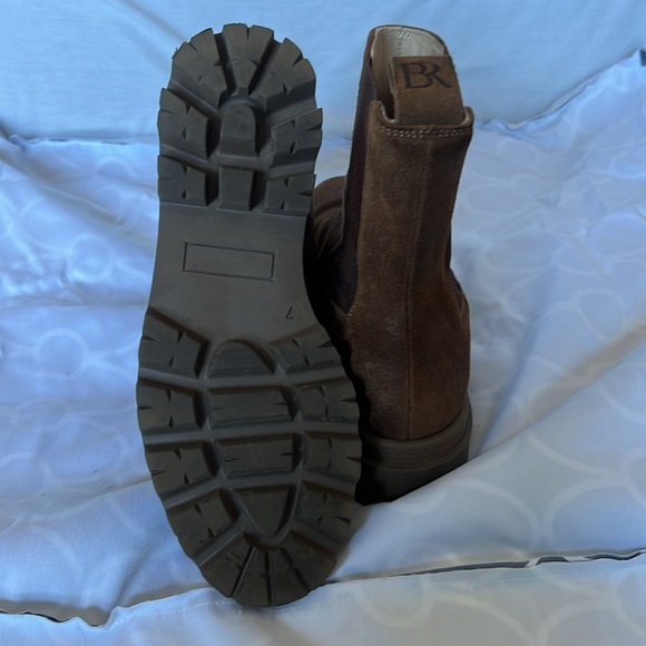 BANANA Republic Chelsea Boots - Size 7 - Picture 10 of 14